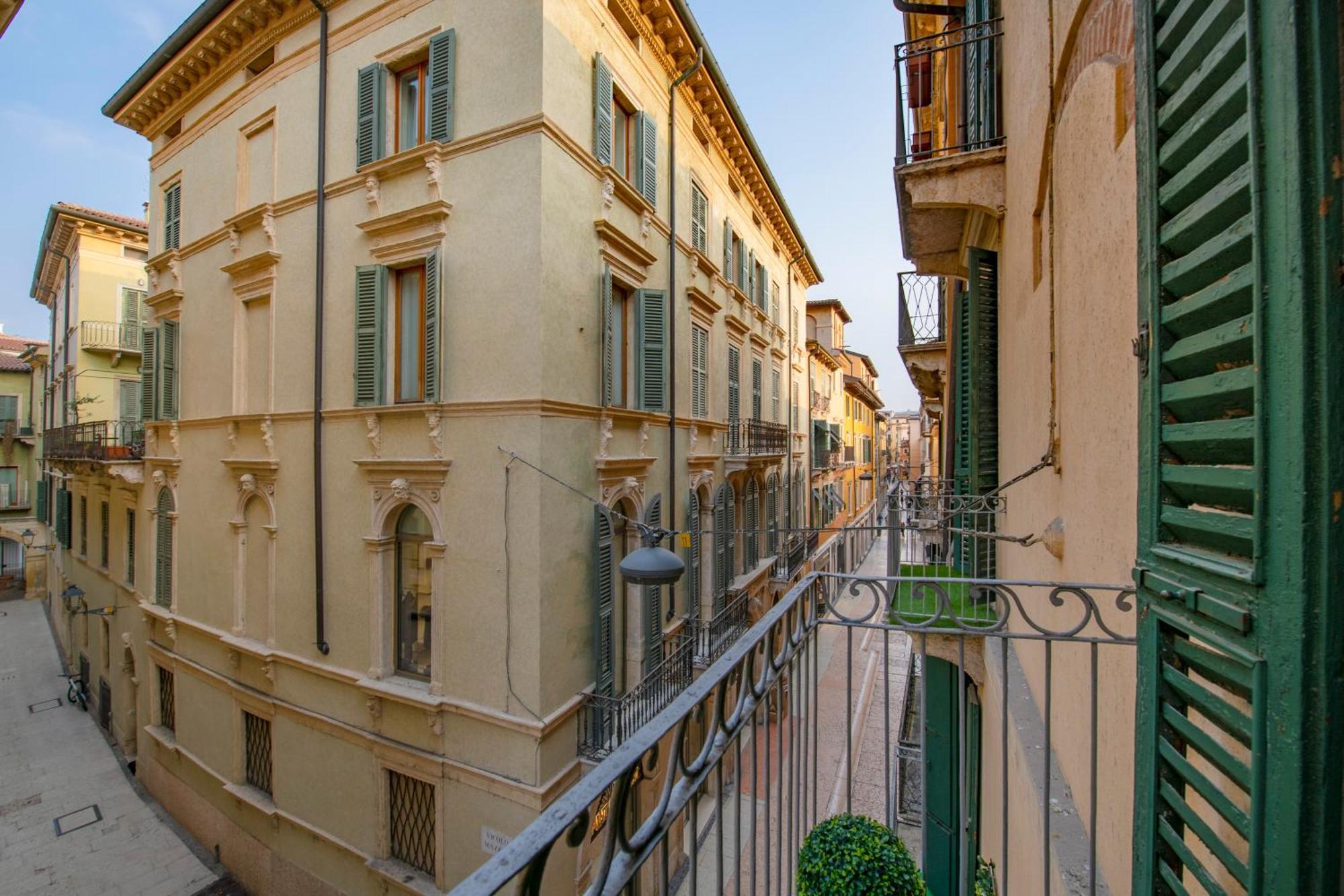 Palace Home Mazzini Verona Center Eksteriør billede
